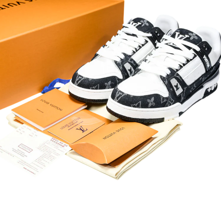 Louis Vuitton Trainer Low 'White Black'