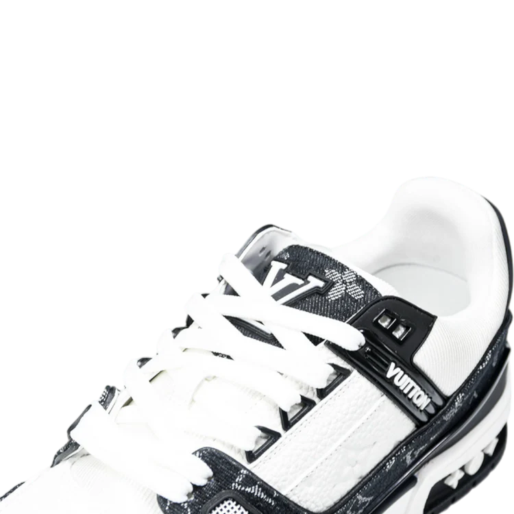 Louis Vuitton Trainer Low 'White Black'