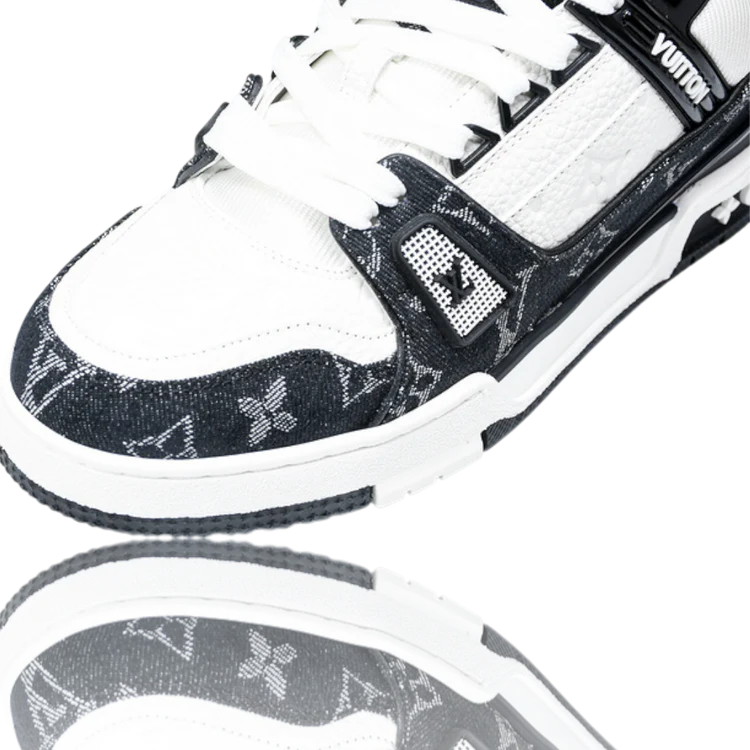 Louis Vuitton Trainer Low 'White Black'