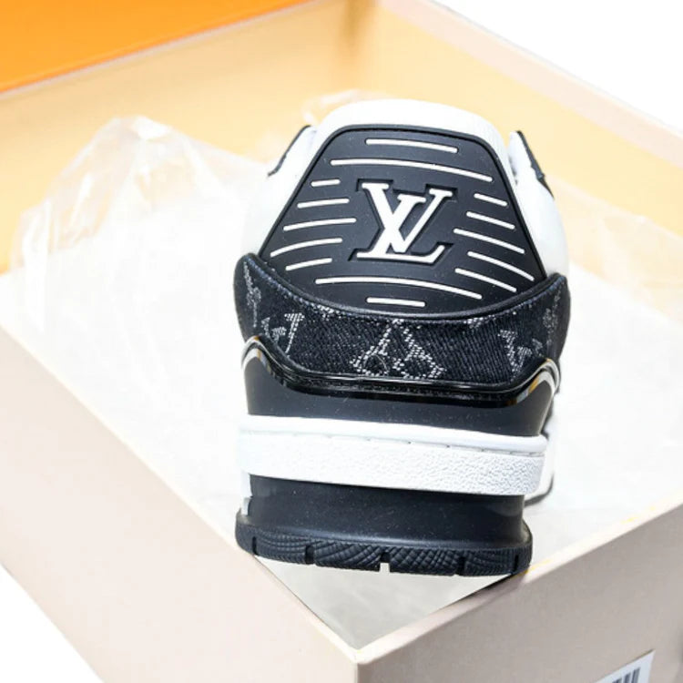 Louis Vuitton Trainer Low 'White Black'