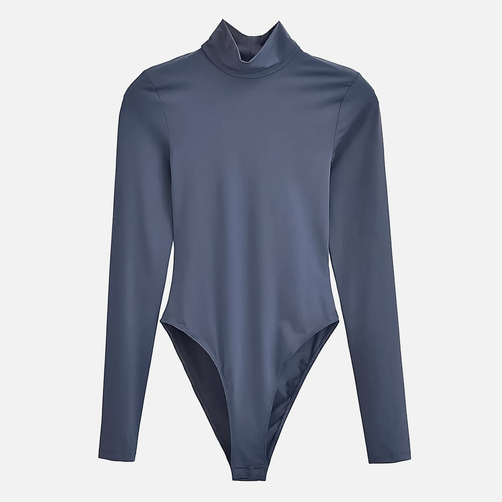 Body Ágatha com gola alta, mangas longas e caimento justo. Estilo e elegância do P ao G nas cores cinza, branco, preto e azul.

