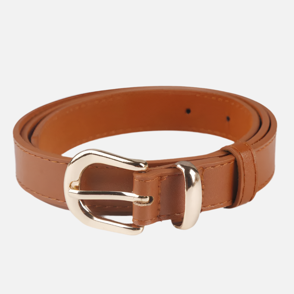 Cinto feminino Essenza em couro sintético com fivela dourada. Atemporal e elegante, ideal para looks casuais e sofisticados.