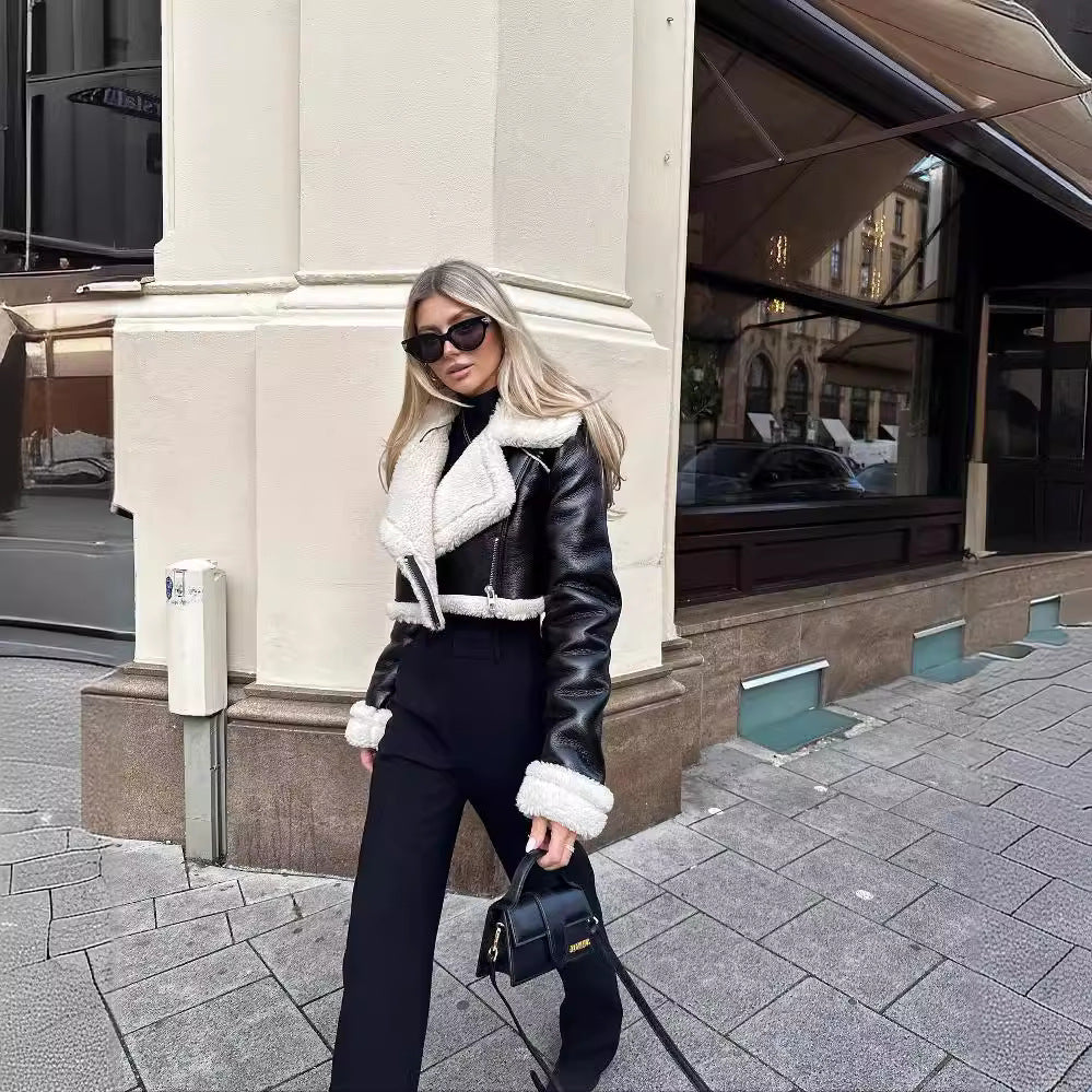 Jaqueta Cropped Pelinho