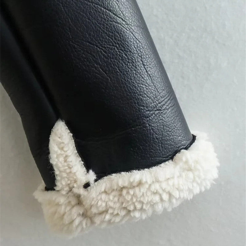 Jaqueta Cropped Pelinho