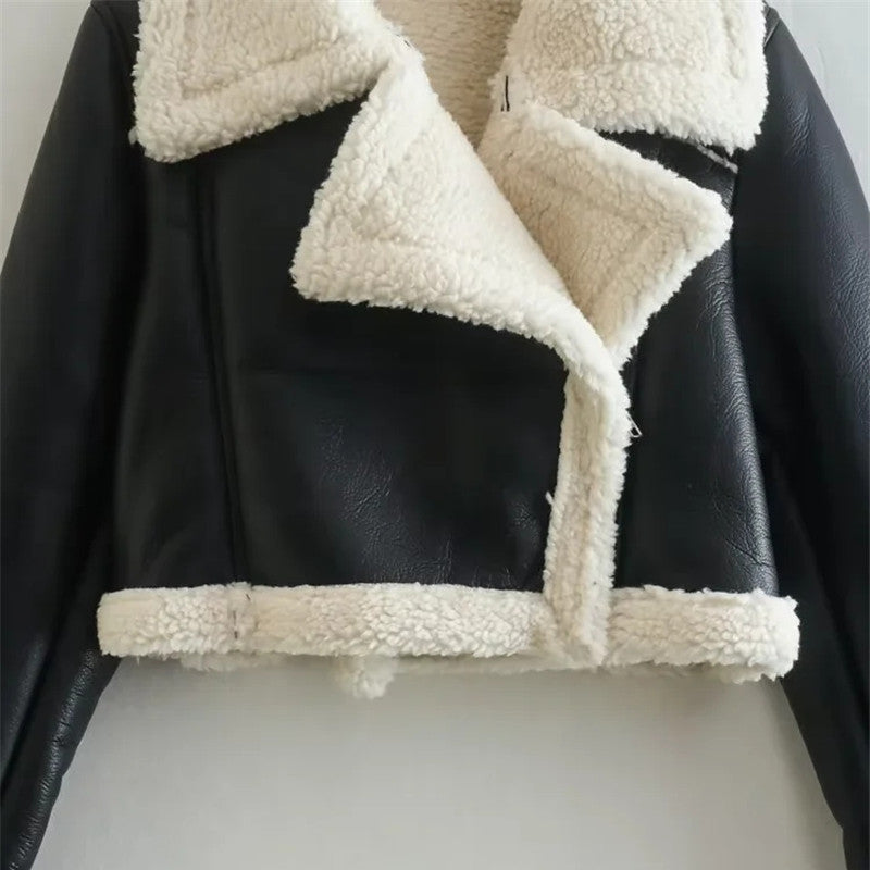 Jaqueta Cropped Pelinho